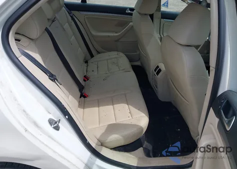 2010 Volkswagen Jetta Limited Edition из США, поврежденный, VIN 3VWRZ7AJ2AM166089